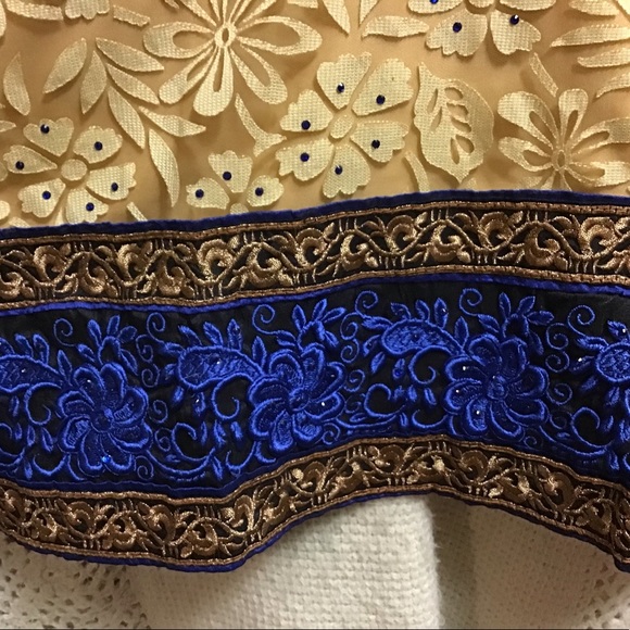 Tunic - Picture 3 of 16